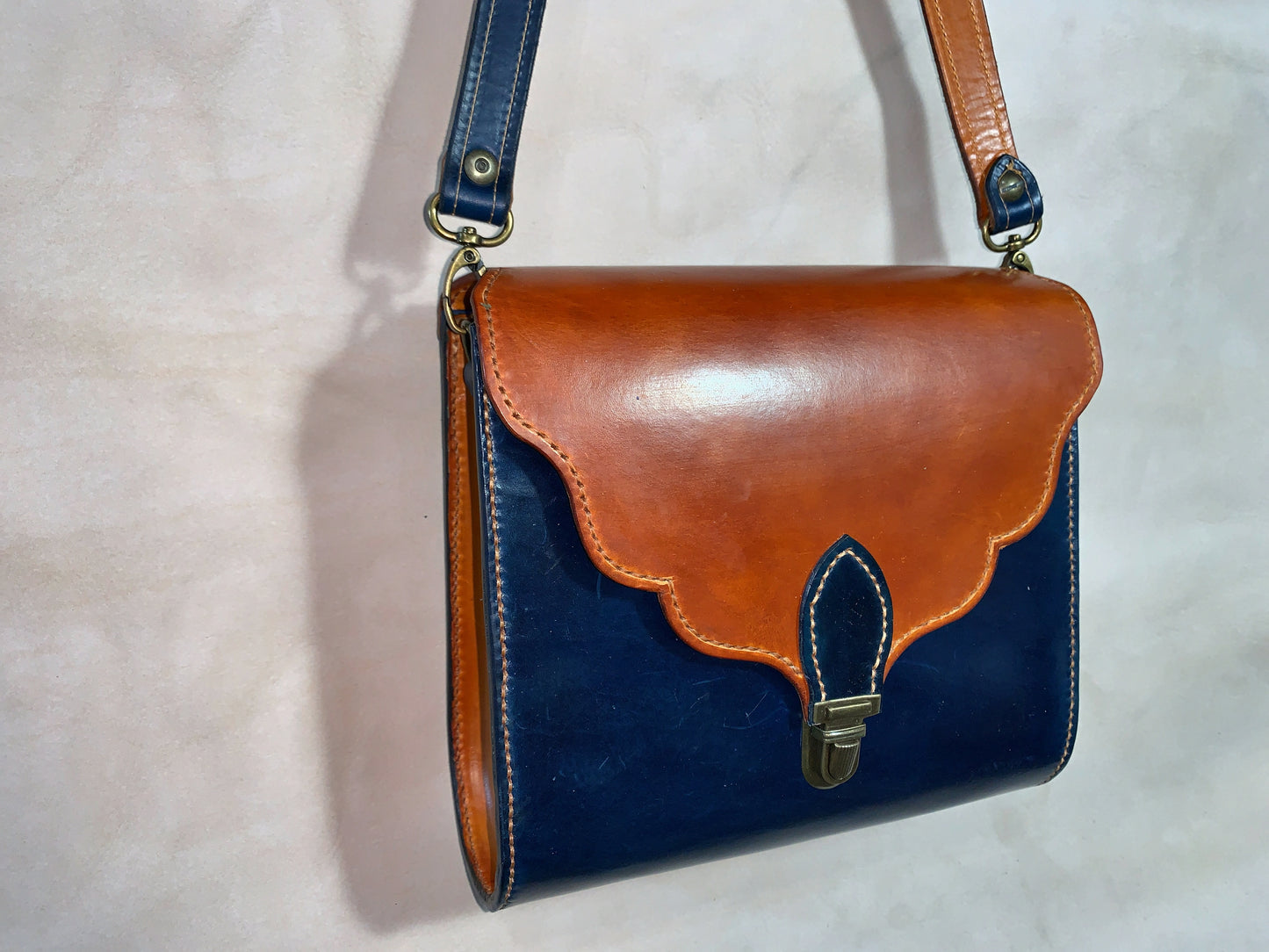 Eden Molded Side Crossbody